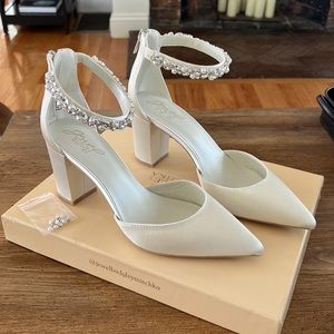 Brand new in box Badgley Mischa Heels